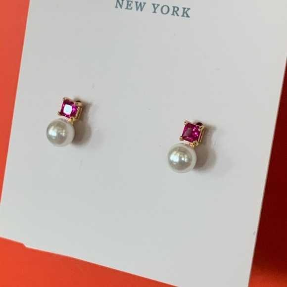Kate Spade! Pearl Stud Earrings - Picture 4 of 6